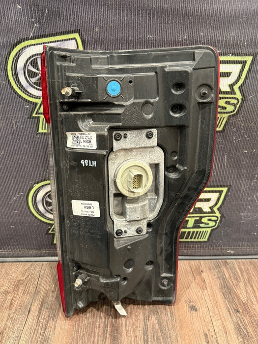 2017-2019 FORD F250 F350 F450 REAR DRIVER LEFT LED TAIL LIGHT ASSEMBLY OEM