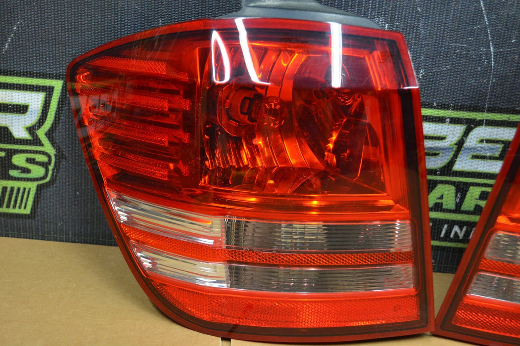 2017 DODGE JOURNEY REAR OUTER TAIL LIGHTS PAIR LEFT RIGHT COMPLETE OEM 2009-2018