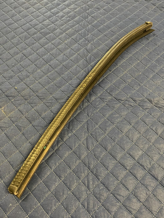 2017-2019 FORD F250 F350 F450 REAR DRIVER/ LEFT WEATHER DOOR STRIP TRIM OEM