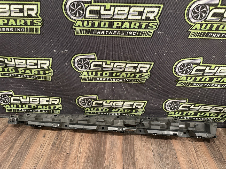 2021 AUDI R8 RIGHT PASSENGER SIDE SKIRT SUPPORT BRACKET OEM 4S0 853 922