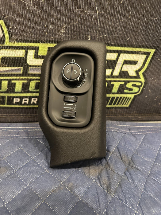 2024 DODGE RAM 3500 LARAMIE HEADLIGHT LAMP BUTTON SWITCH BEZEL OEM 68156061AD
