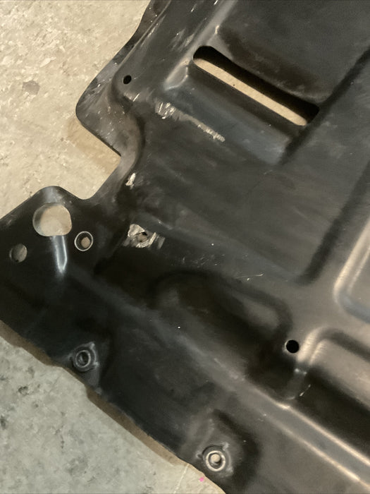 2019 MERCEDES-BENZ E63S AMG FRONT RADIATOR SUPPORT SPASH SHIELD~MINOR WEARS~ OEM