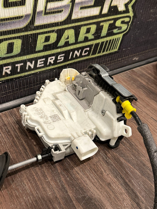 2021 AUDI R8 LEFT DOOR ACTUATOR W EXTERIOR HANDLE HOUSING ASSEMBLY OEM