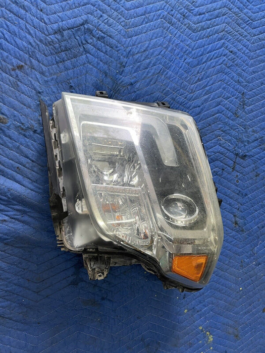 2016 2017 2018 2019 NISSAN TITAN XD V8 DIESEL FRONT DRIVER LEFT HEADLIGHT OEM