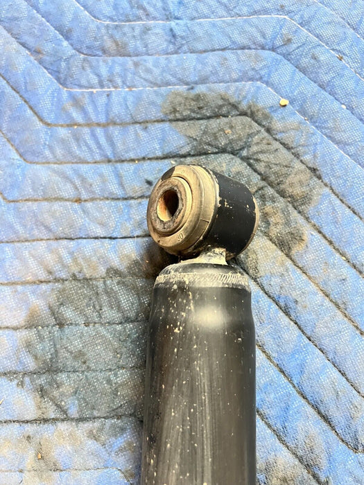 2016 2019 NISSAN TITAN XD OEM REAR LEFT DRIVER STRUT SHOCK ABSORBER 56200EZ81A