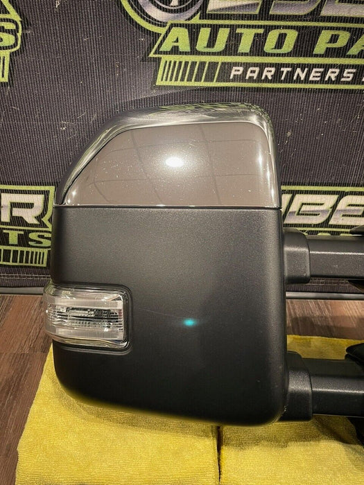 2017-22 FORD F250 F350 F450 PASSENGER RIGHT TOW MIRROR W CAMERA OEM *MINOR FLAWS