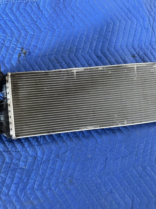 2017 AUDI R8 V10 FRONT CENTER RADIATOR ASSEMBLY 4S0121254B ~MINOR FLAW~