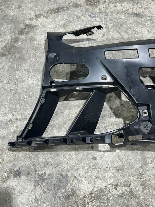 2024 BMW M3 M4 G80 G82 FRONT BUMPER LEFT RETAINER BRACKET OEM 51118069415