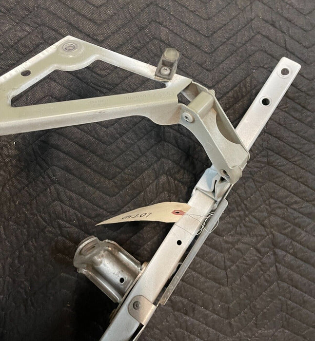 2017 AUDI R8 V10 BRACKET OEM 4S0 907 461 A