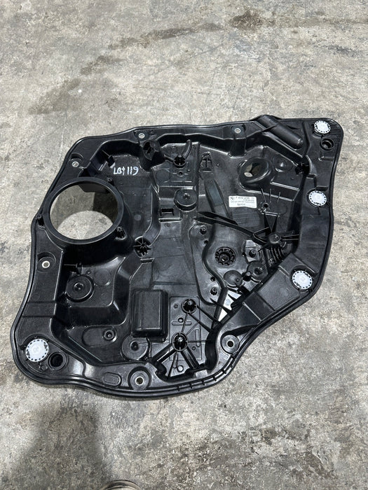 2024 BMW M3 M4 G80 G82 REAR RIGHT DOOR WINDOW REGULATOR PANEL OEM 743223617