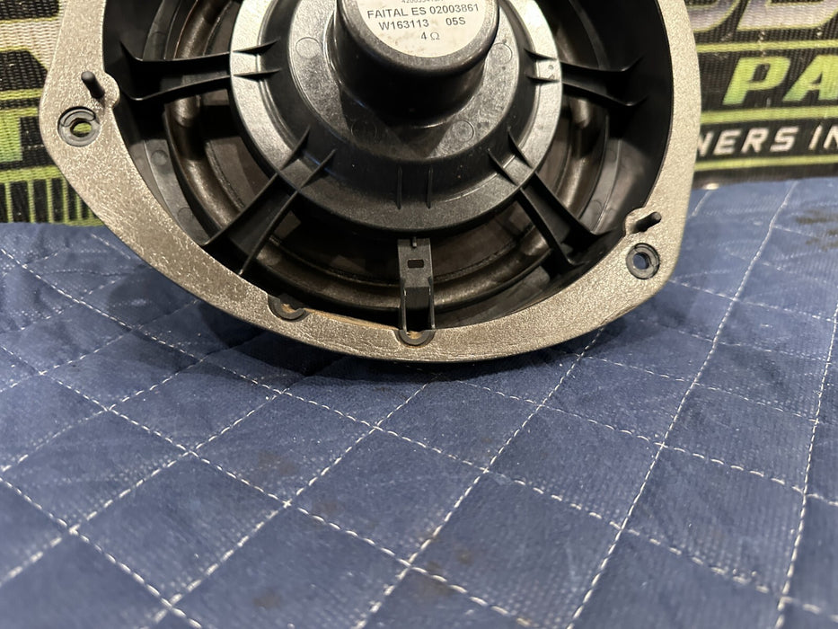 2014 AUDI R8 B&O BANG & OLUFSEN RIGHT DOOR SPEAKER OEM 420 035 415 A