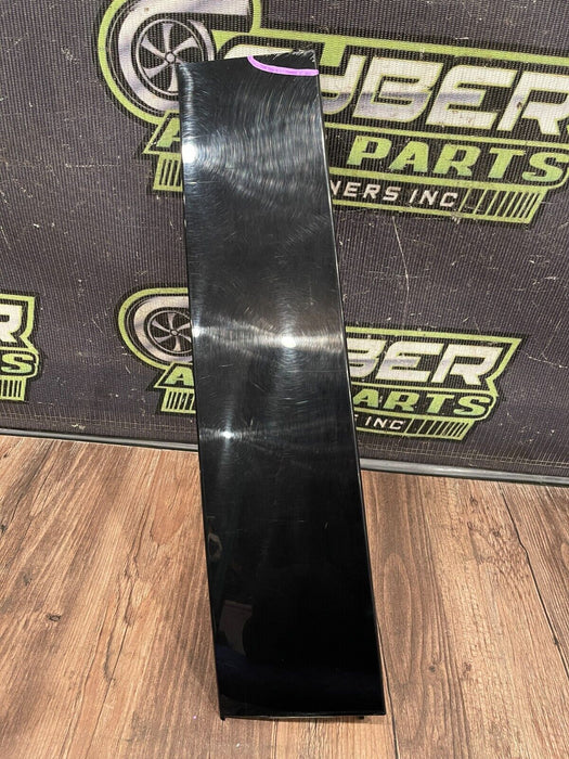 2017-2019 FORD F250 F350 FRONT RIGHT GLOSS BLACK B PILLAR DOOR TRIM OEM *SCUFFS*