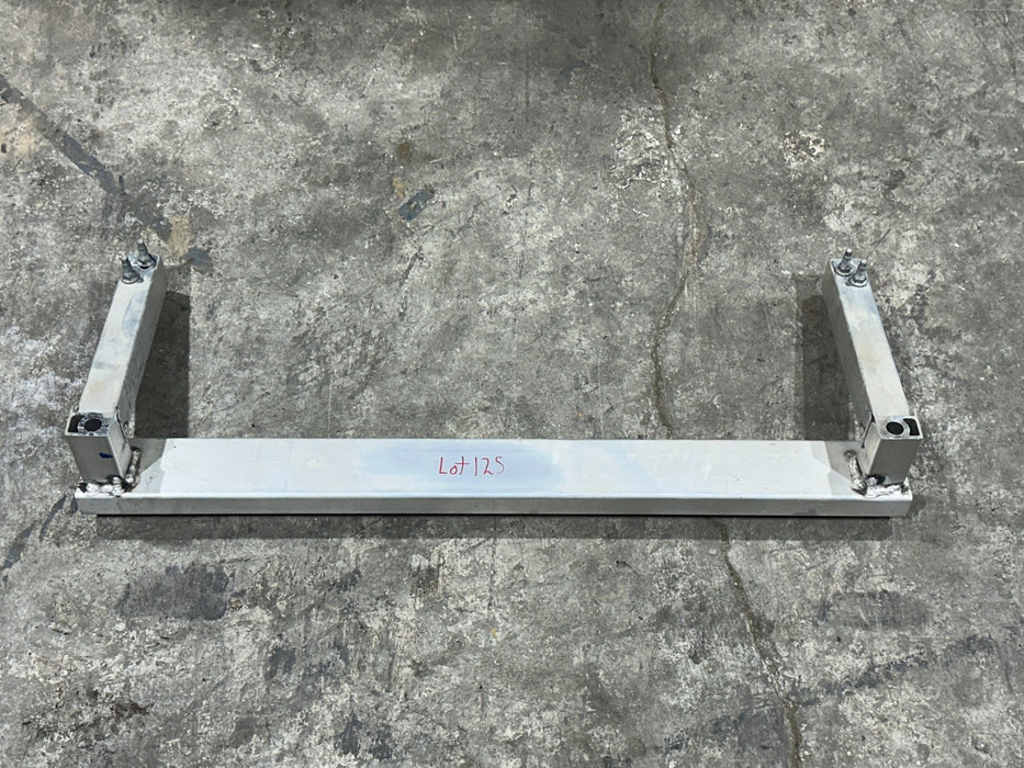 2013 NISSAN 370Z FRONT ENGINE SUBFRAME CROSSMEMBER BRACKT OEM