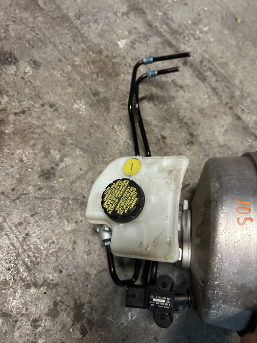 2021 AUDI R8 POWER MASTER BRAKE BOOSTER CYLINDER TANK 4S0 612 105 J OEM