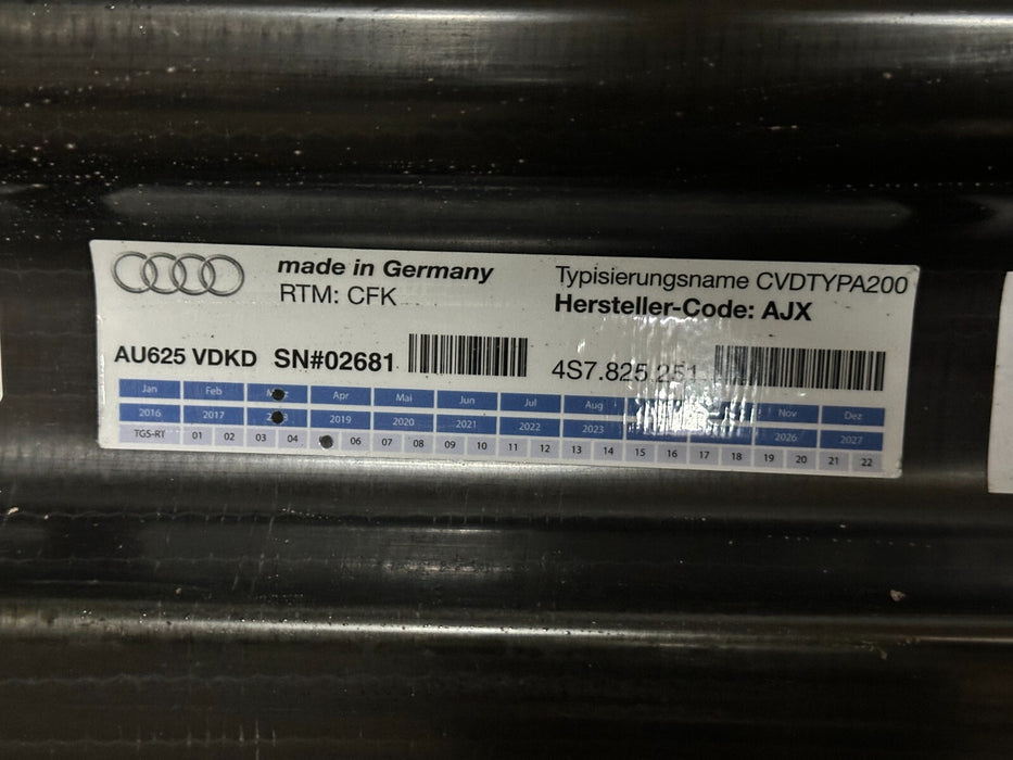 2017 2018 AUDI R8 SPYDER PLUS CONVERTIBLE SOFT TOP ENGINE LID CARBON FIBER OEM