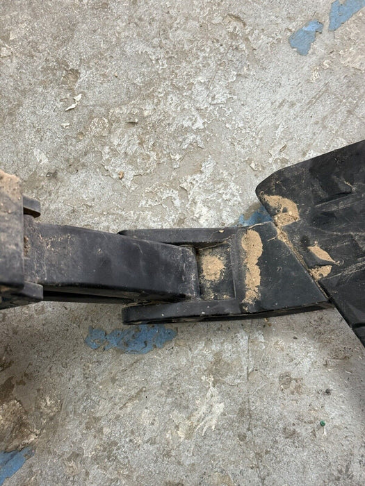 2016 2018 2019 NISSAN TITAN XD PRO-4X REAR BUMPER STEP ASSIST 999T7 W4820