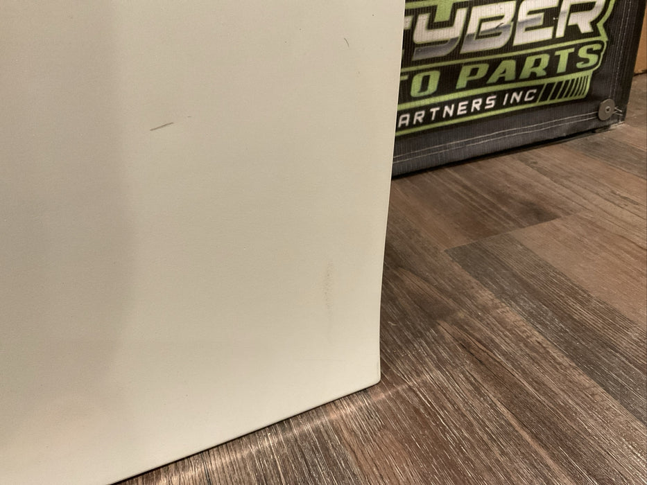 2017 NISSAN 370Z NISMO PASSENGER RIGHT DOOR OEM (PEARL WHITE)~MINOR SCUFFS~