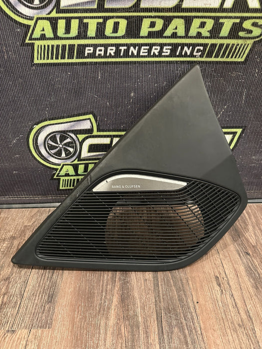 2021 AUDI R8 LEFT B&O DOOR PANEL SPEAKER COVER OEM 4S1 868 091 G *WEAR/READ*