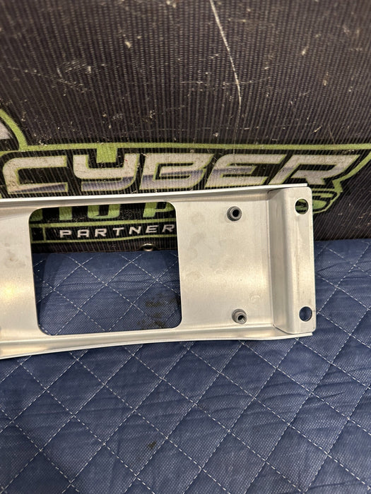 2014 AUDI R8 A/T AUTOMATIC TRANS FLOOR SHIFTER BRACKET MOUNT 420 804 048 OEM