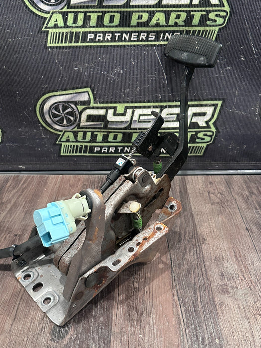 2017-2019 FORD F250 F350 F450 GAS & BREAK PEDAL ASSEMBLY OEM