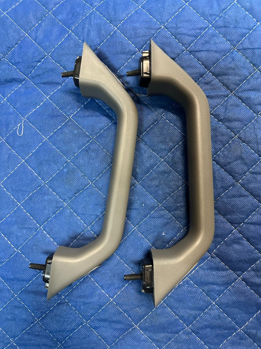 2017-2019 FORD F250 F350 F450 LARIAT GREY LEFT & RIGHT GRAB HANDLES OEM