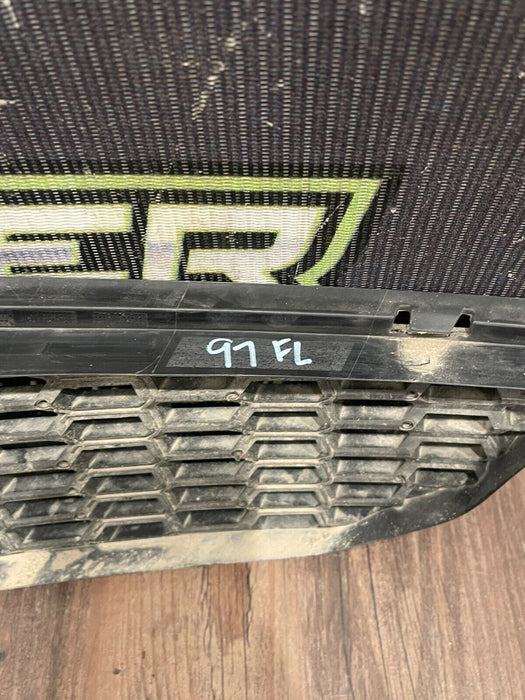 2020 BMW M4 F82 FRONT BUMPER GRILLES OEM (NOT COMPLETE SET/READ)