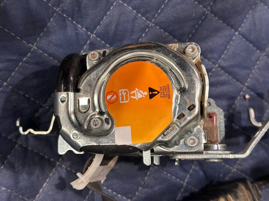 2018 2019 FORD F250 F350 F450 LARIAT FRONT RIGHT PASSENGER SEATBELT OEM