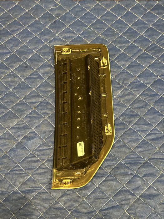 2017-2022 FORD F250 PLATINUM LEFT FENDER EMBLEM BADGE OEM *SCRATCHES 3,4*