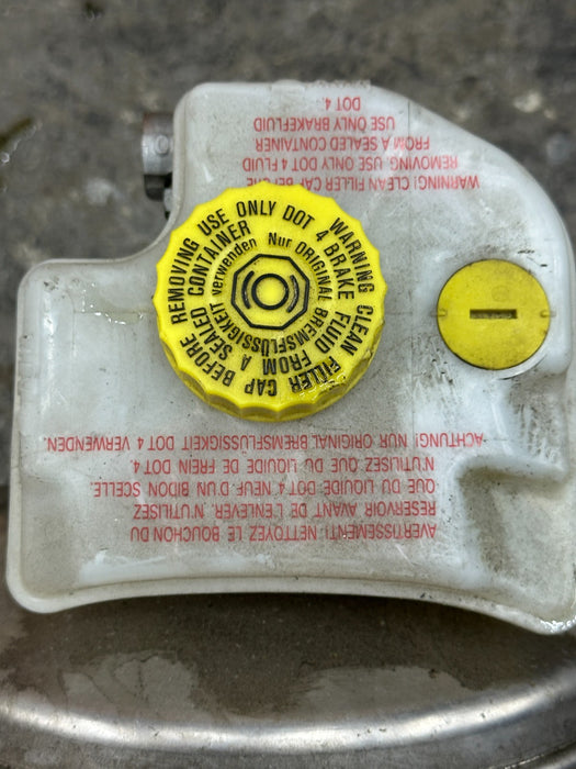 2014 AUDI R8 POWER BRAKE BOOSTER W/ MASTER CYLINDER 423 612 105 E 423612105E