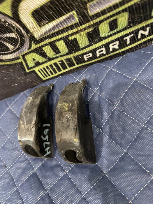 2021 AUDI R8 LEFT RIGHT UNDERRUN BRACKETS PAIR 4S0 825 841