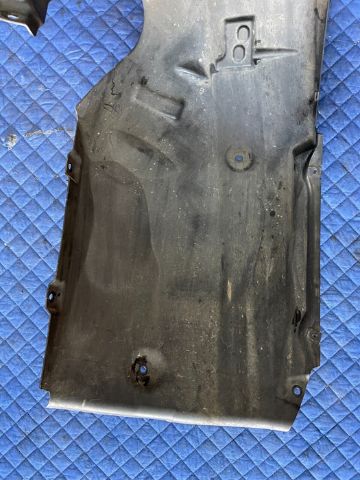 2012 AUDI R8 OEM FRONT LEFT DRIVER FENDER LINER 420821171E