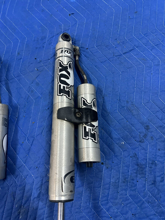 2019 FORD F350 FOX 2.0 PERFORMANCE 6 INCH LIFT REAR STRUTS PAIR W/RESERVOIR