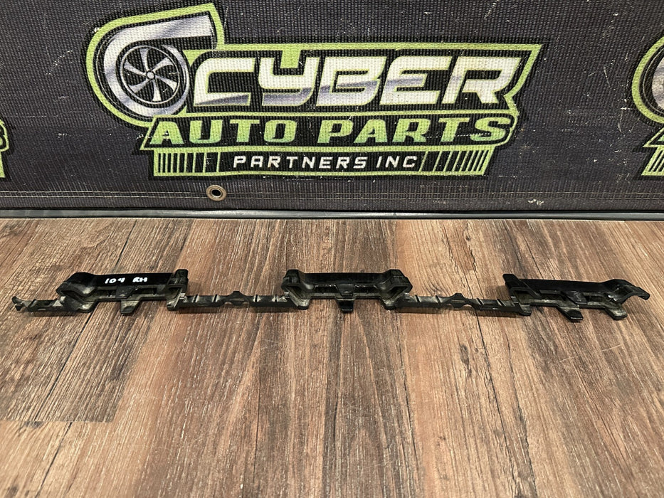 2024 FORD F350 GRILLE RIGHT TRIM OEM PC3B-8200 / PC3B-8200-D