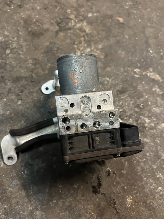 2021 AUDI R8 HURACAN ABS ANTI LOCK BRAKE PUMP MODULE OEM 4S0 907 379 J