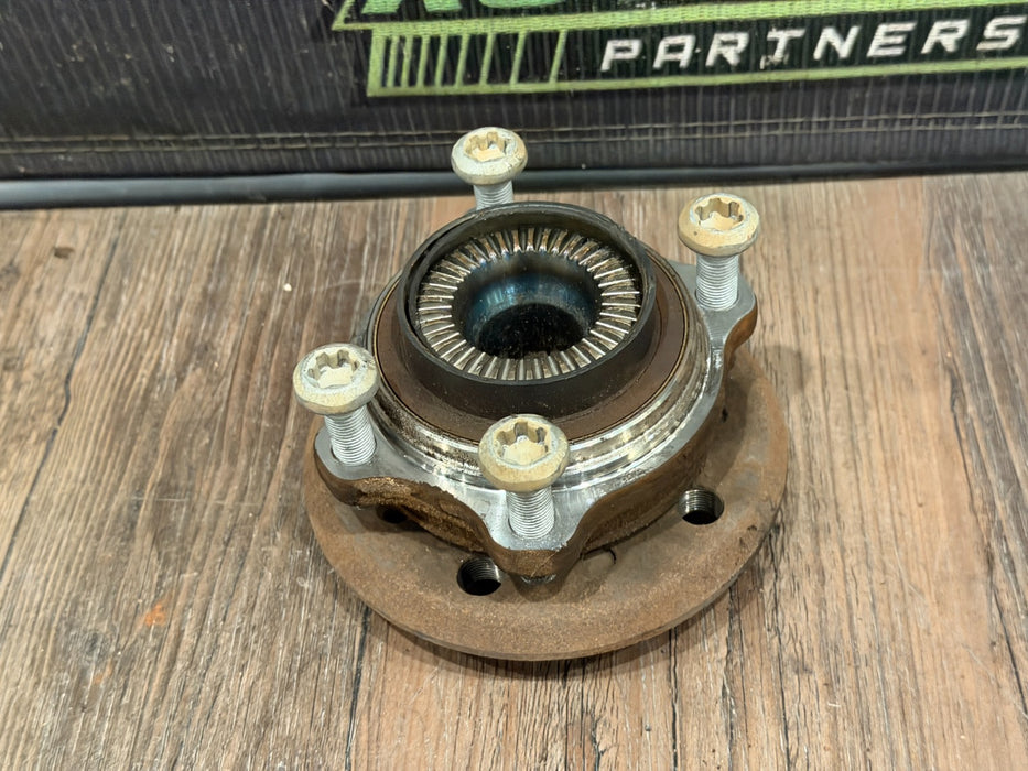 2020-2025 BMW M8 4.4L V8 WHEEL HUB BEARINGS 2 FRONT 1 REAR OEM 5K MILES