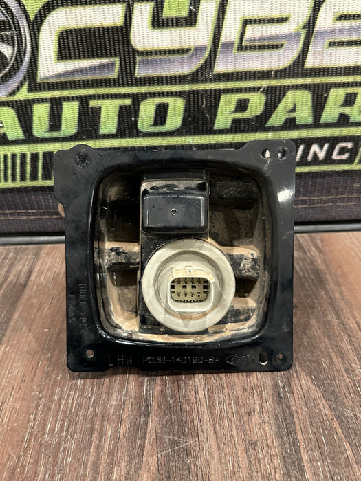 2023-2024 FORD F350 DRIVER LEFT TAIL LIGHT HALOGEN BLIND SPOT RADAR MODULE OEM