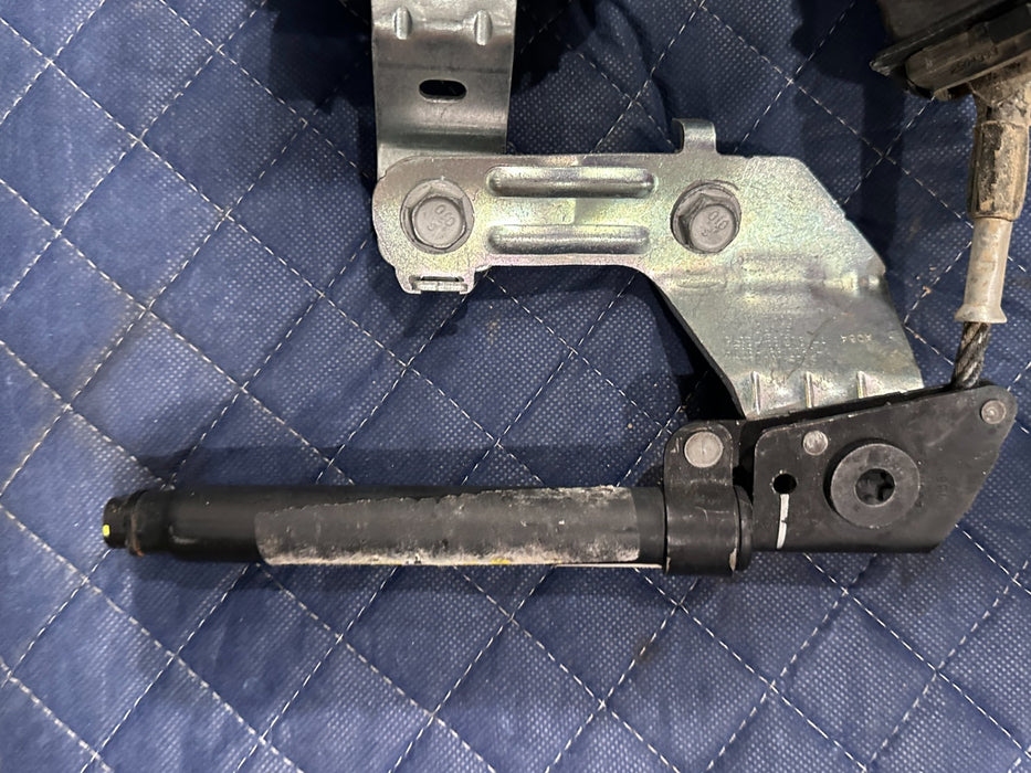 2018-2019 FORD F250 F350 F450 LARIAT FRONT DRIVER LEFT SEATBELT OEM