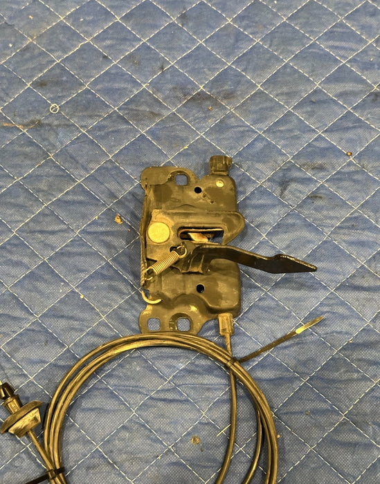 2015 DODGE RAM 2500 HOOD LATCH RELEASE WITH CABLE OEM