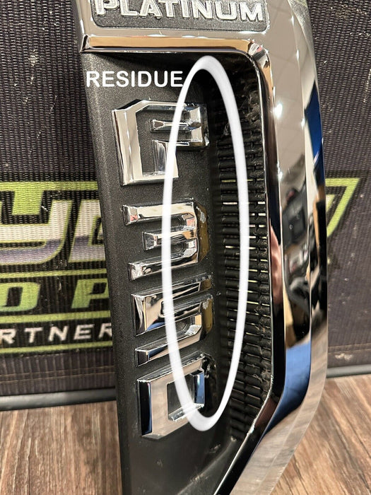 2017-2019 FORD F350 PLATINUM PASSENGER RIGHT CHROME FENDER EMBLEM OEM *RESIDUE
