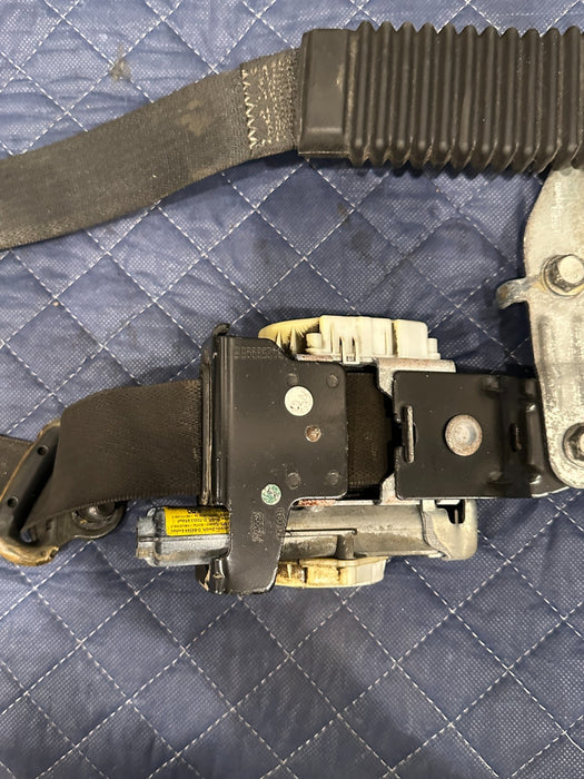 2017-2019 FORD F250 F350 F450 XLT FRONT LEFT DRIVER SEAT BELT SEATBELT OEM ~WEAR