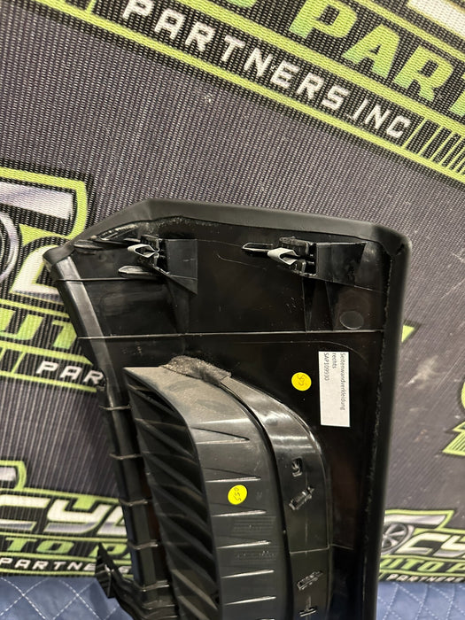 2018 AUDI R8 RIGHT SPYDER PILLAR TRIM COVER PANEL W/ SIDE VENTS 4S7 867 036