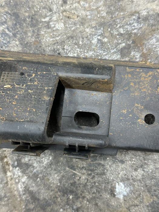 2014 AUDI R8 OEM REAR LEFT ROCKER PANEL MOLDING BRACKET 420 853 923 ~CRACK~