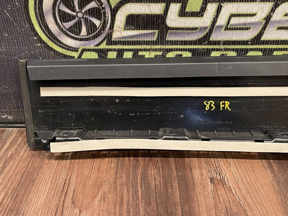 2017-2019 FORD F250 F350 FRONT RIGHT GLOSS BLACK B PILLAR DOOR TRIM OEM *SCUFFS*