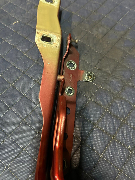 2017-2022 FORD F350 F450 SUPERDUTY RIGHT PASSENGER HOOD HINGE OEM HC3B 16800 A