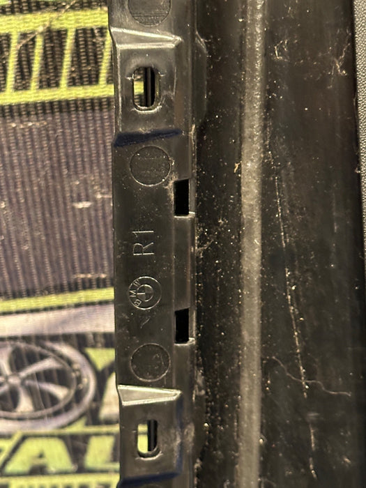 2024 BMW M3 M4 G80 G82 SEDAN FRONT RIGHT EXTERIOR DOOR B PILLAR TRIM OEM *SCUFFS