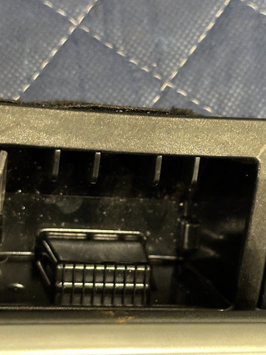2014 AUDI R8 FRONT CENTER CONSOLE ASHTRAY ASSEMBLY OEM 420 857 950