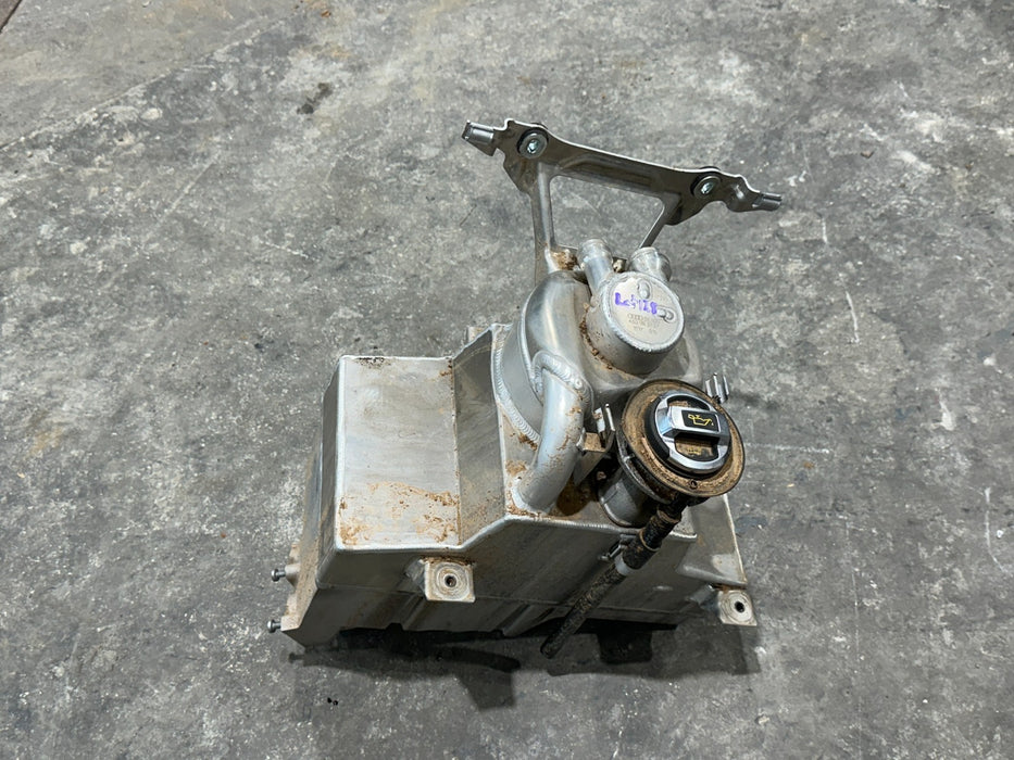 2017 AUDI R8 OIL SUMP RESERVOIR TANK W/ SENSOR OEM 4S0 115 373 F