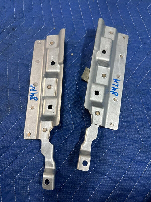 2011 BMW 550i F10 5 SERIES RIGHT & LEFT REINFORCED BRACKET 7207166 7207165