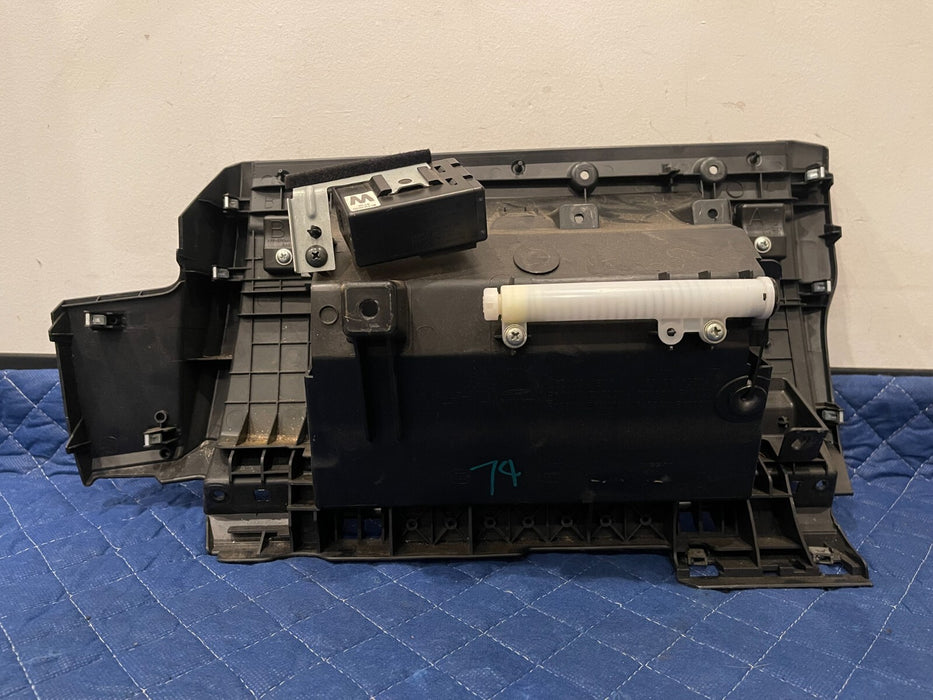 2017 NISSAN 370Z NISMO FRONT GLOVE BOX STORAGE COMPARTMENT INNER BOX ONLY OEM
