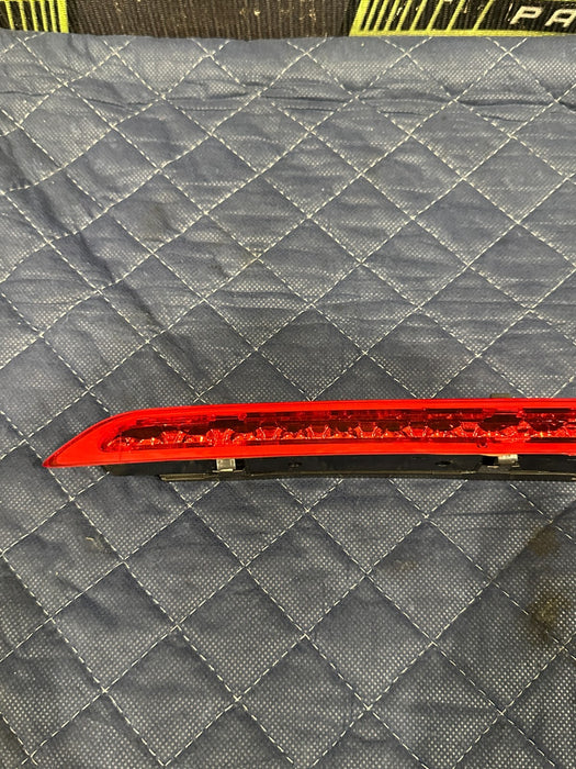 2014 AUDI R8 HIGH MOUNT BRAKE LIGHT LAMP 420 945 097 B OEM